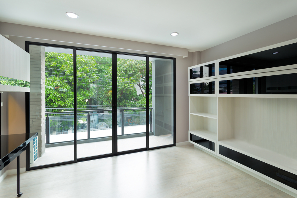 What Are The Key Benefits Of Installing Frameless Glass Door?